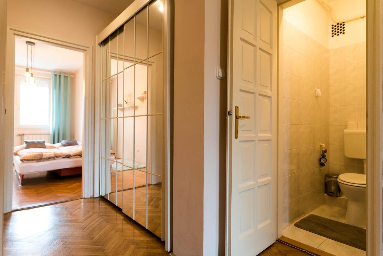 Szeged Gyoengye Apartamento Exterior foto